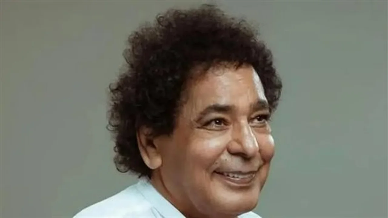 عودة الكينج.. محمد منير يضع اللمسات الأخيرة لطرح ألبومه الغنائي الجديد